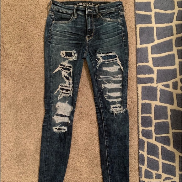 American Eagle Outfitters Patched Rip Jeans - Picture 4 of 4